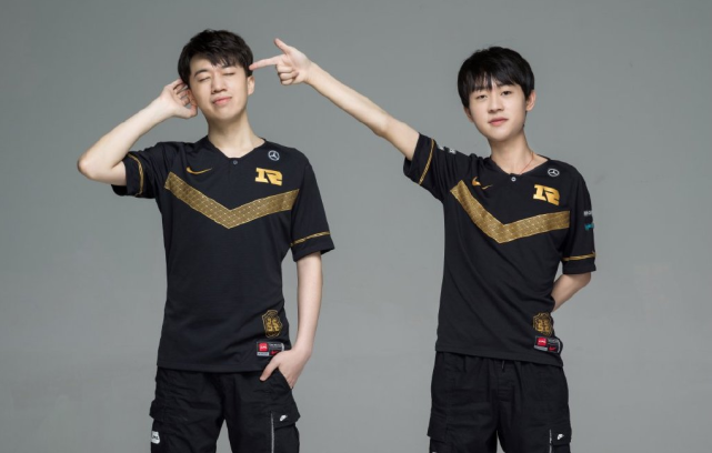 是他留给L 是他留给L